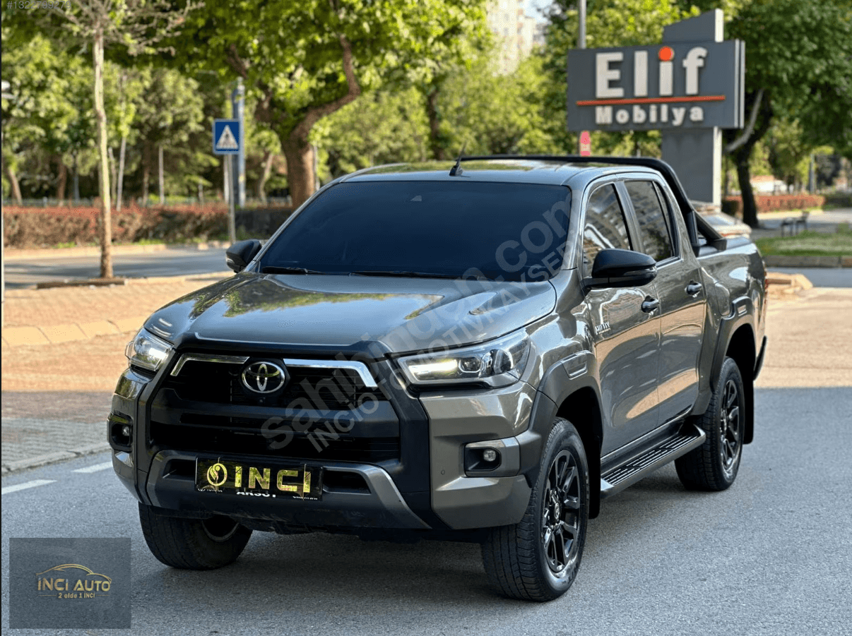 Toyota Hilux 2.4 D-4D 150 4x4 INVINCIBLE A/T